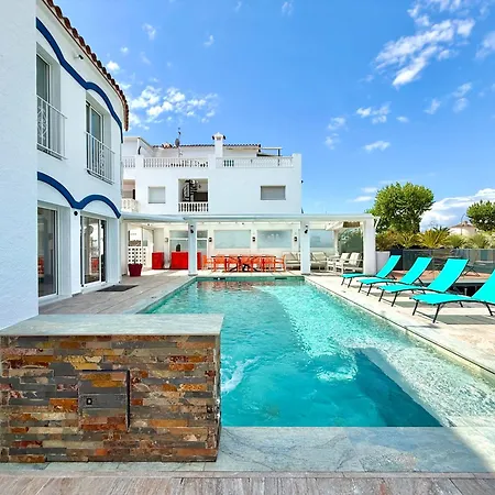 V028 - Empuries Villa *
